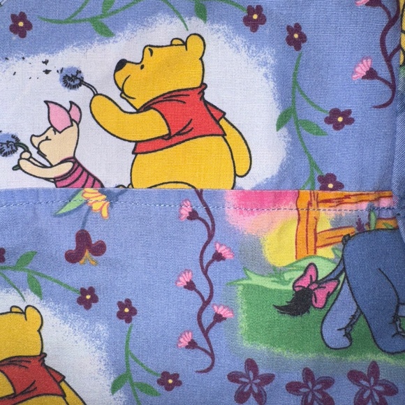 Women’s Printed Scrub Tops - Picture 7 of 16